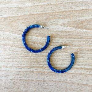 Blue resin hoops